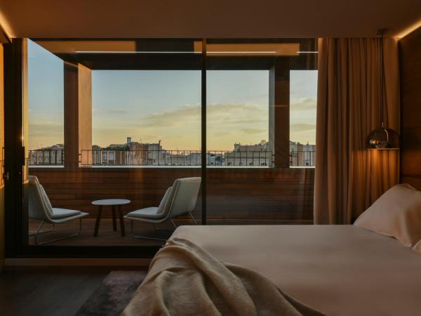 Almanac Barcelona : photo 3 de la chambre suite avec terrasse 
