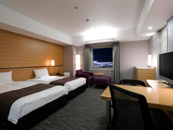 Haneda Excel Hotel Tokyu Haneda Airport Terminal 2 : photo 1 de la chambre chambre lits jumeaux premier - non-fumeurs