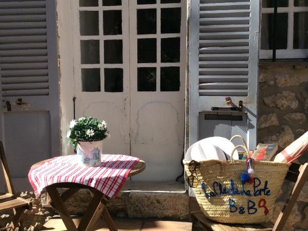 La Clé de la Porte B&B : photo 8 de la chambre chambre simple avec terrasse