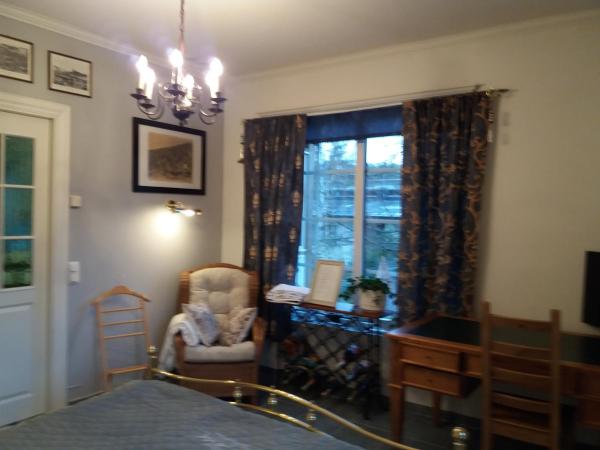 Room in Villa Emilia : photo 6 de la chambre chambre double - premier Étage 