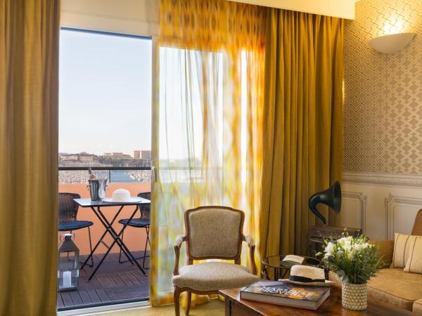 Grand Hotel Beauvau Marseille Vieux Port - MGallery : photo 10 de la chambre suite lit king-size avec terrasse - vue panoramique