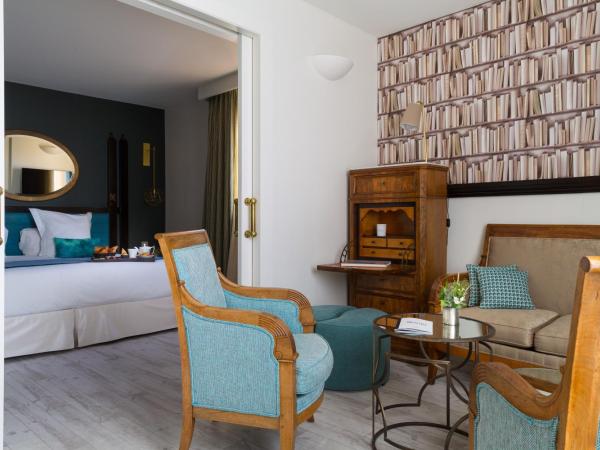 Grand Hotel Beauvau Marseille Vieux-Port - MGallery Collection : photo 5 de la chambre suite lit king-size avec terrasse - vue panoramique