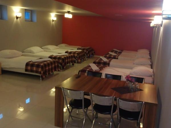 Hostel Bazar : photo 7 de la chambre dortoir mixte de 8 lits 