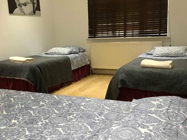 Mapesbury Hostel London : photo 1 de la chambre chambre triple