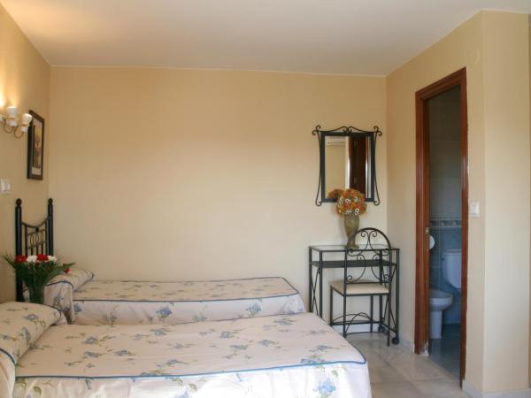 Hostal Almanzor : photo 3 de la chambre chambre double