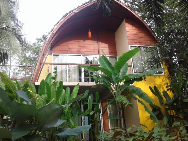RELAX ECO Life Center - Khao lak : photo 3 de la chambre chambre familiale avec balcon