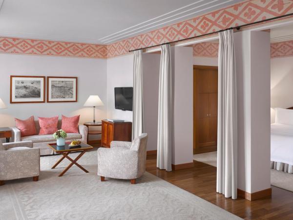 Four Seasons Hotel Milano : photo 9 de la chambre suite exécutive four seasons avec lit king-size