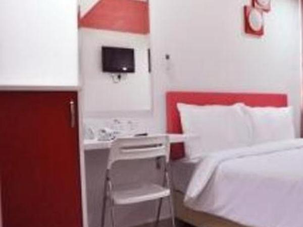 YY318 Hotel Bukit Bintang : photo 8 de la chambre chambre standard lit queen-size