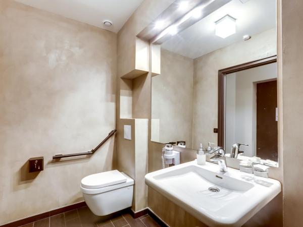 Hotel Opera Maintenon : photo 2 de la chambre chambre double - accessible aux personnes à mobilité réduite - rez-de-chaussée