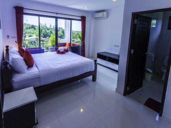 White Flower Lanta : photo 10 de la chambre appartement - vue sur piscine 