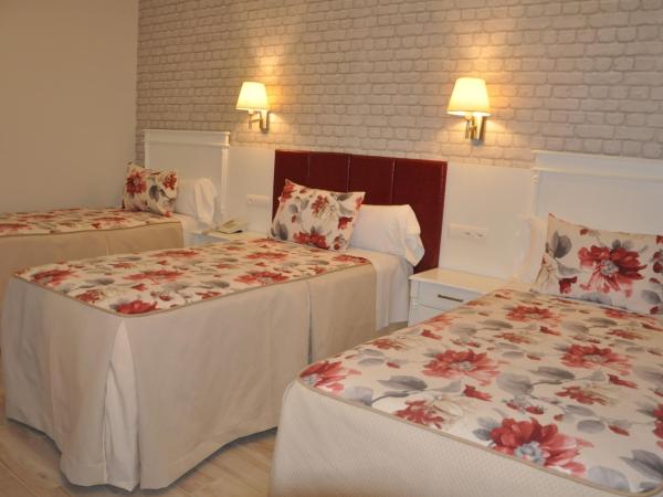 Hotel Selu : photo 5 de la chambre chambre lits jumeaux avec lit d’appoint - 301