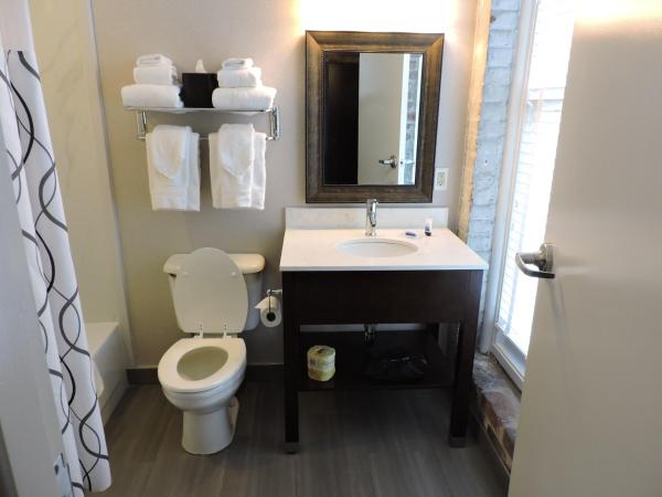 Best Western Plus St. Christopher Hotel : photo 7 de la chambre chambre double avec 2 lits doubles