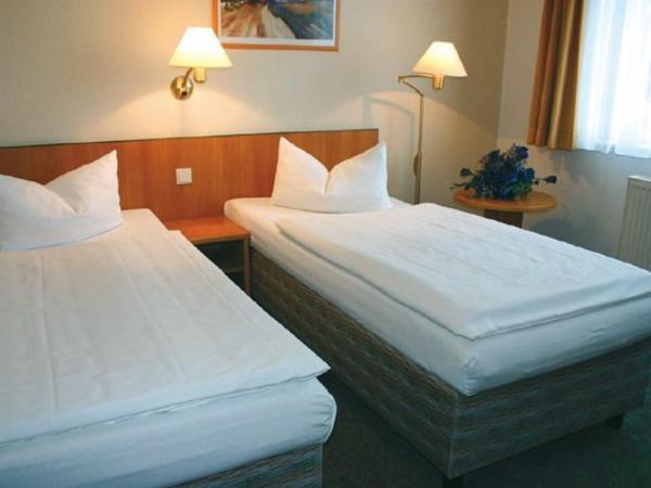 Hotel Kubrat an der Spree : photo 4 de la chambre chambre lits jumeaux