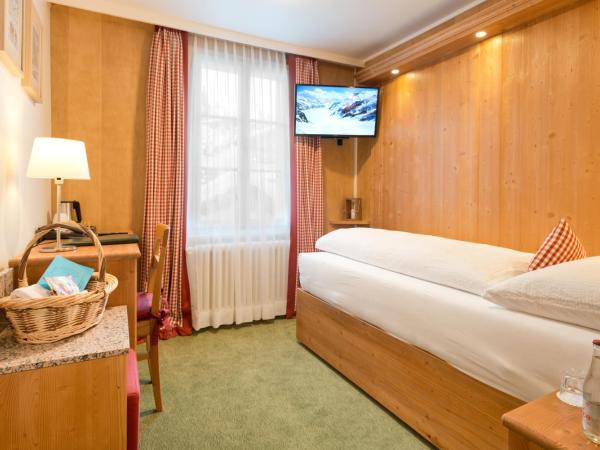 Hotel Bernerhof Grindelwald : photo 2 de la chambre chambre simple standard