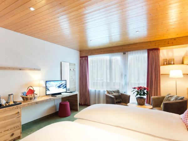 Hotel Bernerhof Grindelwald : photo 9 de la chambre chambre double de luxe - vue sur l'eiger