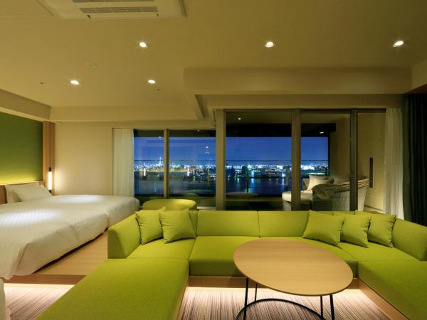 THE SINGULARI HOTEL & SKYSPA at UNIVERSAL STUDIOS JAPAN : photo 5 de la chambre suite familiale deluxe avec baignoire spa - non-fumeurs