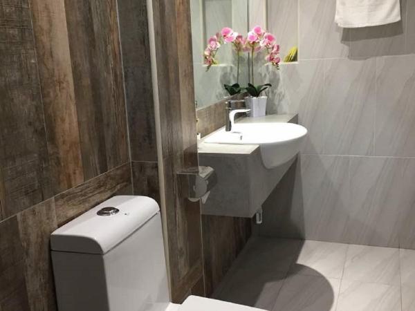 Meriton Inn : photo 3 de la chambre chambre lits jumeaux Économique