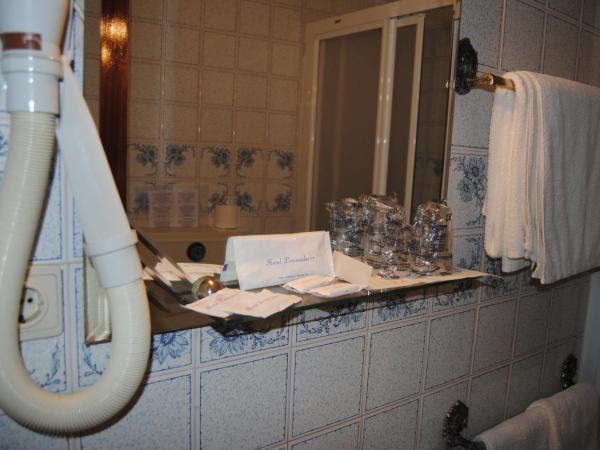 Hotel Peninsular- Porto : photo 3 de la chambre chambre double standard