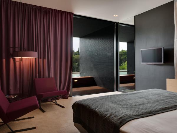 Lone Hotel by Maistra Collection : photo 6 de la chambre chambre de luxe avec bassin profond