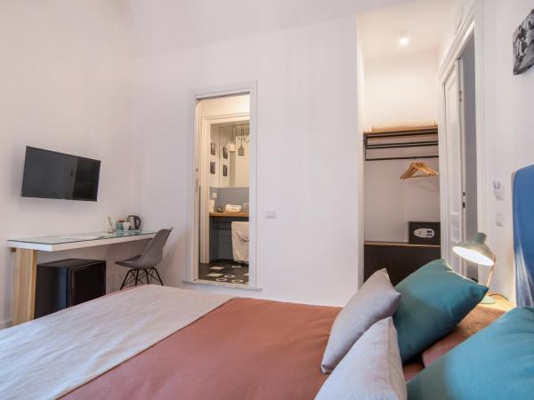 Napoliamo Guest House : photo 7 de la chambre chambre double