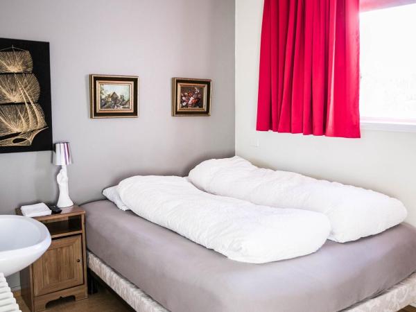 Igdlo Guesthouse : photo 4 de la chambre chambre double avec salle de bains commune