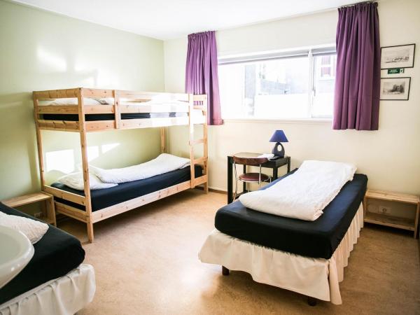 Igdlo Guesthouse : photo 1 de la chambre chambre familiale avec salle de bains commune