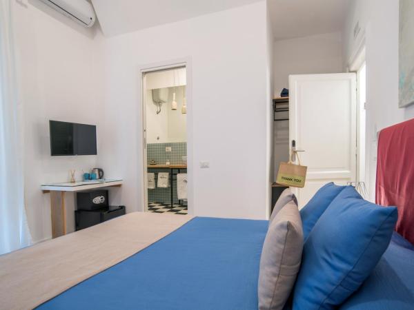 Napoliamo Guest House : photo 3 de la chambre chambre double