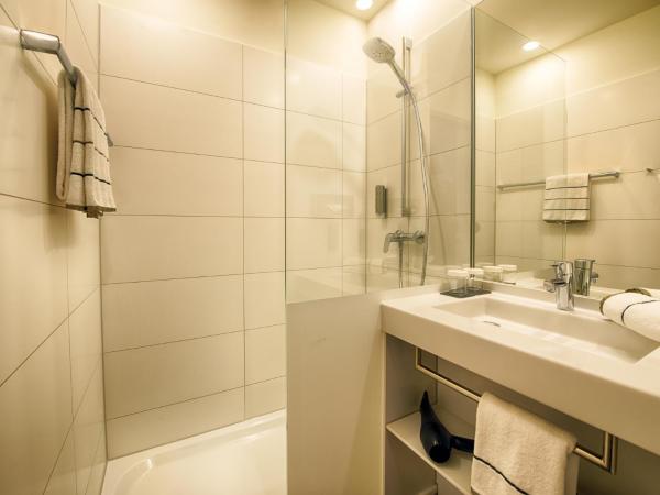 LOGINN Hotel Leipzig : photo 1 de la chambre chambre double affaires