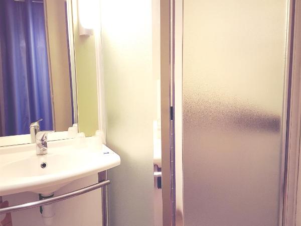 ibis Budget Arles Palais Des Congres : photo 2 de la chambre chambre double