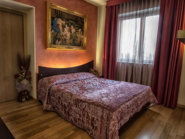 La Grotta Hotel : photo 1 de la chambre chambre double standard