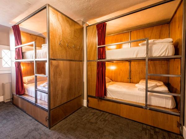 Ember Hostel : photo 1 de la chambre lit dans dortoir mixte de 6 lits