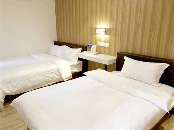 Shanghai Meego Qingwen Hotel : photo 8 de la chambre chambre familiale avec salle de bains