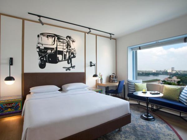 Hyatt Centric MG Road Bangalore : photo 7 de la chambre chambre lit king-size avec vue