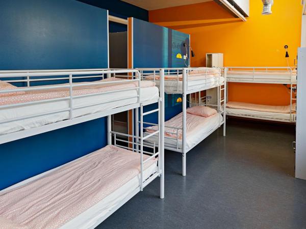 CheapSleep Hostel Helsinki : photo 6 de la chambre lit dans un dortoir mixte de 16 lits 