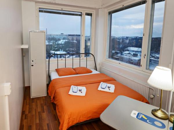 CheapSleep Hostel Helsinki : photo 7 de la chambre chambre double avec salle de bains commune