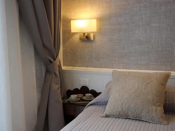 B&B Vivere Palermo : photo 2 de la chambre chambre double ou lits jumeaux