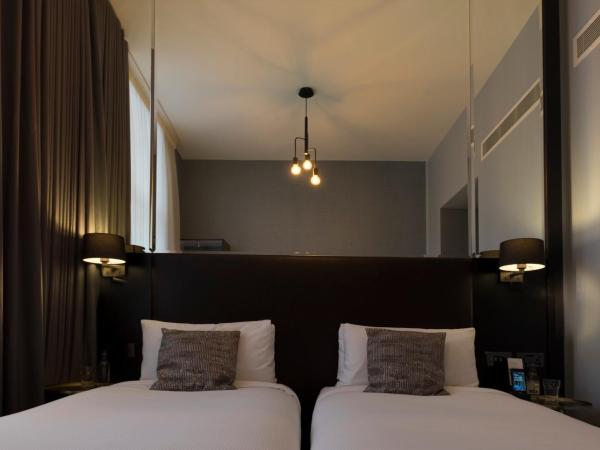 Camden Enterprise Hotel : photo 3 de la chambre chambre deluxe double ou lits jumeaux