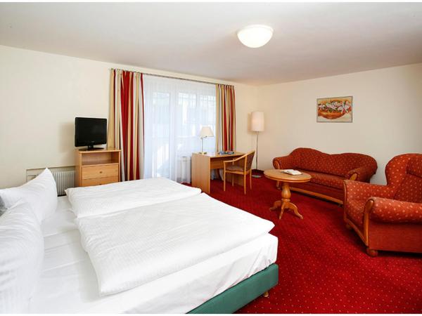 Hotel Biederstein am Englischen Garten : photo 1 de la chambre chambre triple