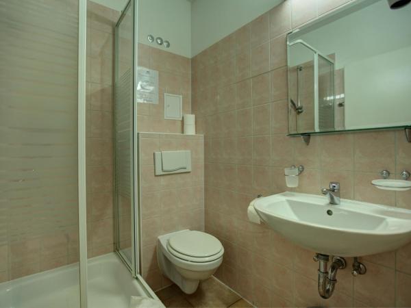 Hotel Pension Bernstein am Kurfürstendamm : photo 3 de la chambre chambre simple standard