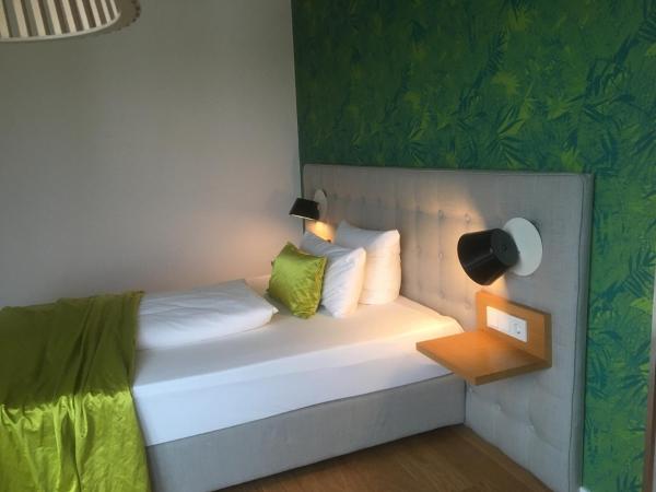 Hotel im Bunker : photo 5 de la chambre appartement