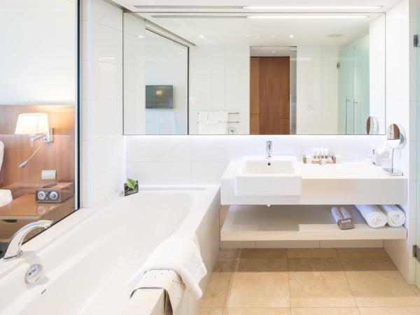 Commodore Airport Hotel Christchurch : photo 6 de la chambre chambre lit king-size - Étage affaires