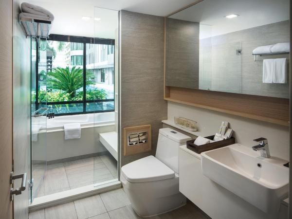 Solitaire Bangkok Sukhumvit 11 : photo 2 de la chambre grand hébergement deluxe - vue sur piscine