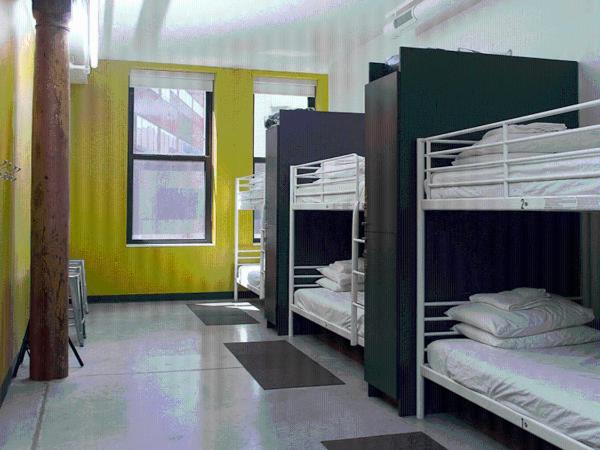 HI Boston Hostel : photo 4 de la chambre lit dans dortoir pour hommes de 6 lits