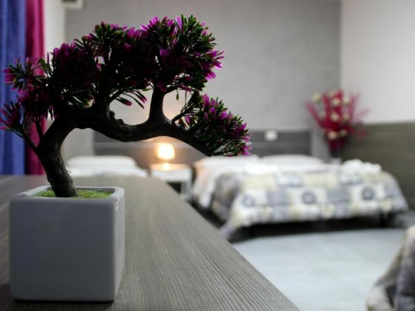 B&B Chiaia Relax : photo 3 de la chambre chambre quadruple confort