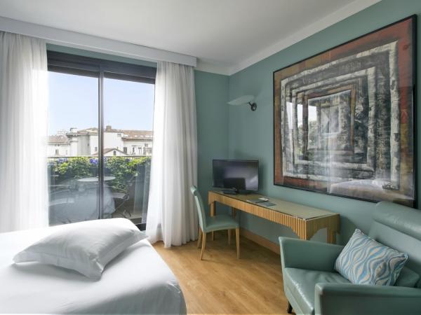 Hotel Spadari Al Duomo : photo 1 de la chambre chambre double avec balcon