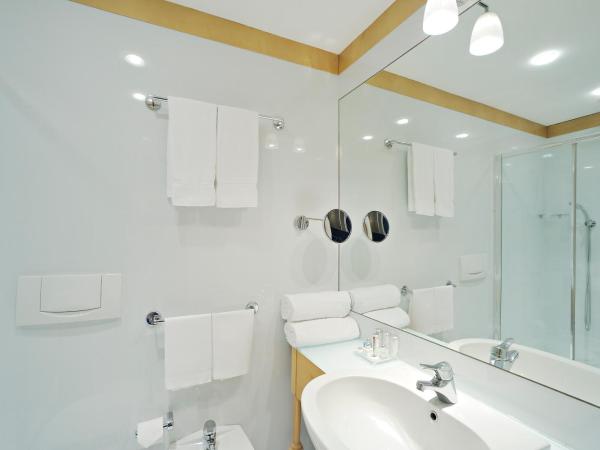 Hotel Spadari Al Duomo : photo 2 de la chambre chambre double avec balcon