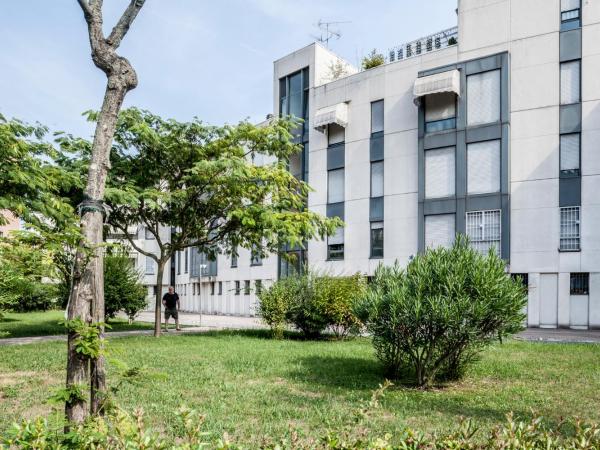 Bed & Breakfast Cesarina : photo 3 de la chambre chambre triple - vue sur jardin
