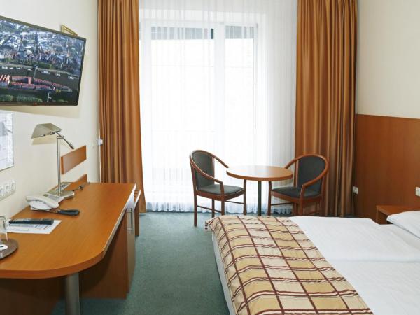 Continental Hotel-Pension : photo 7 de la chambre chambre double