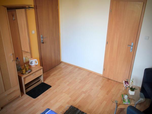 Ubytovani Nikol : photo 7 de la chambre chambre double ou lits jumeaux standard
