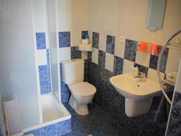 Ubytovani Nikol : photo 5 de la chambre chambre double ou lits jumeaux standard